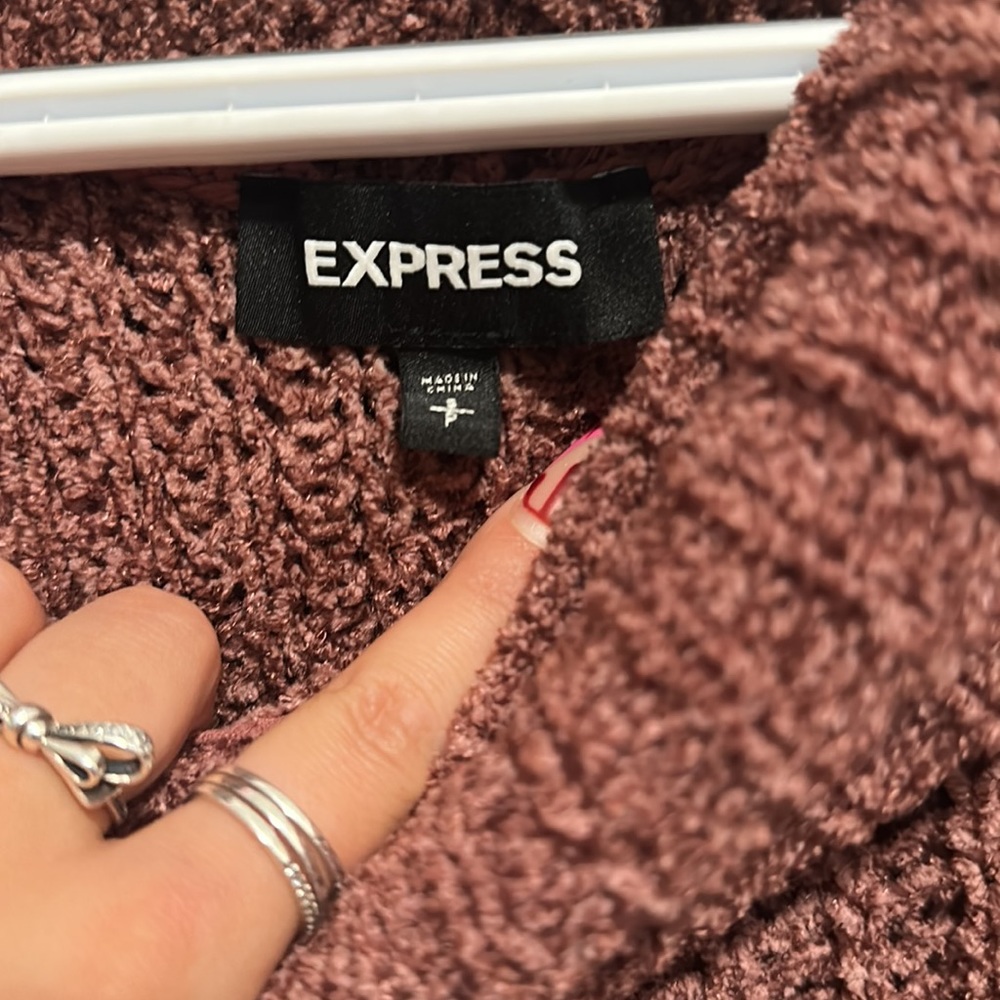 Turtleneck sweater size small - Picture 3 of 4